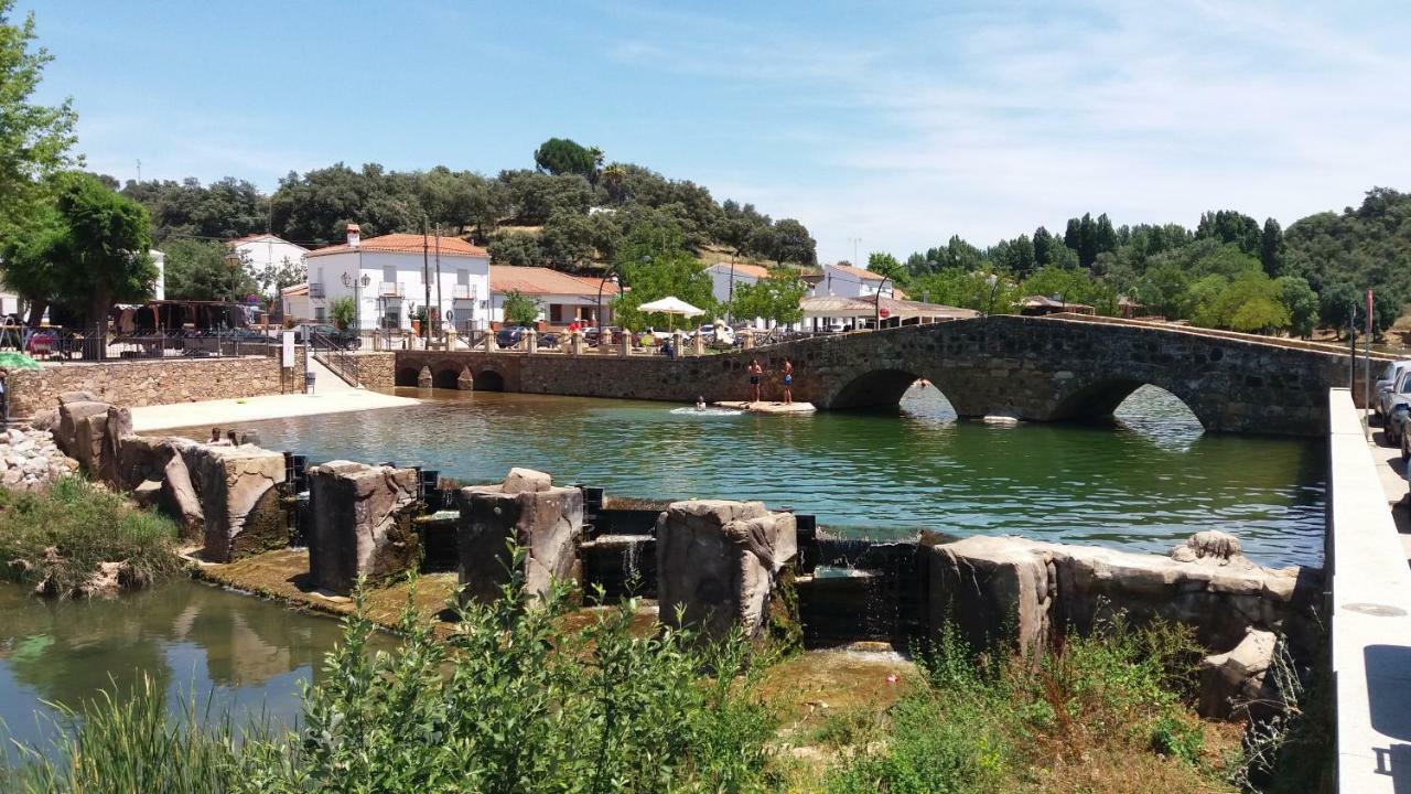 Casa Rural El Jardin Del Hueznar San Nicolás del Puerto Esterno foto